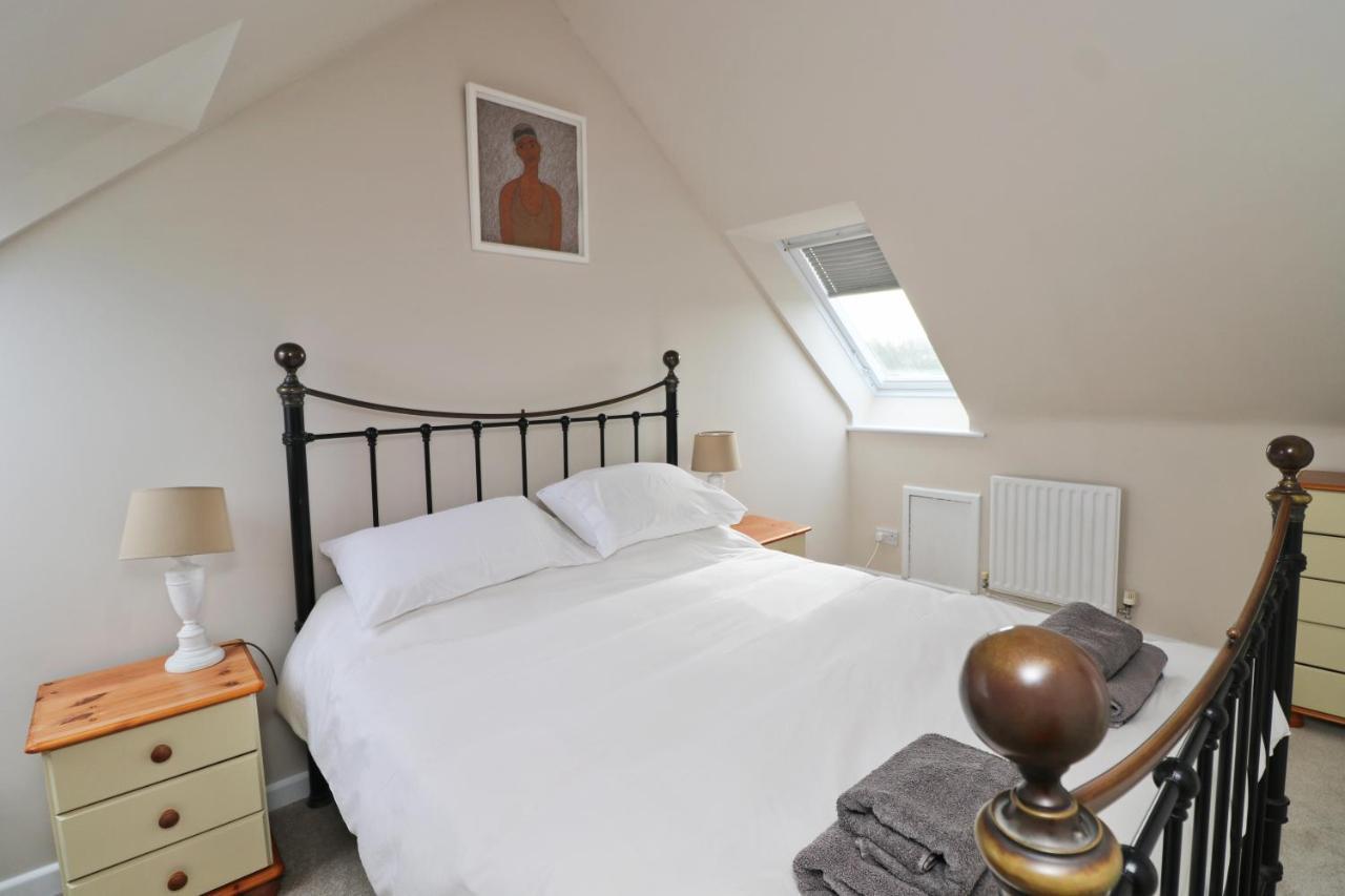 By The Beach Cottage, Dogs Welcome Saint Merryn Exterior foto